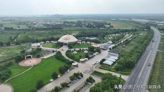科尔沁民俗风情园焕新迎客 打造草原文旅新地标