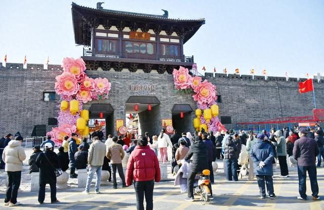 一步踏入千年画！定州众春园春节“行浸式”游园火出圈