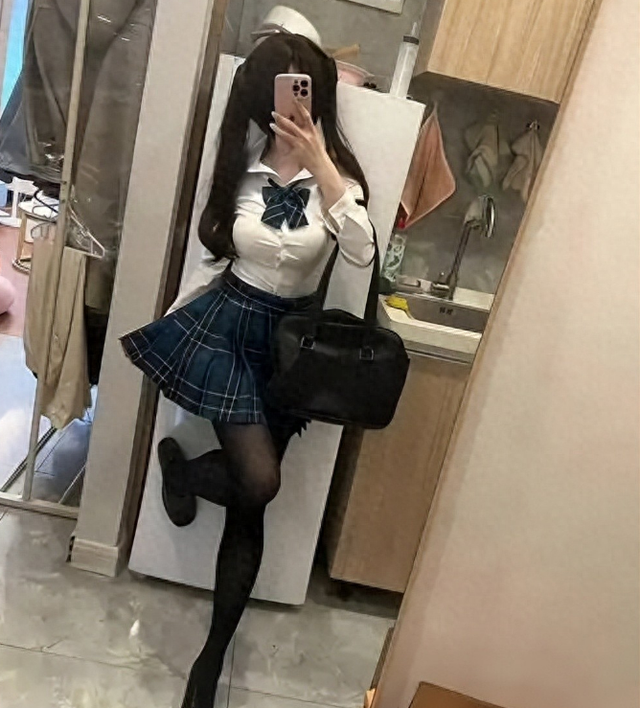 揭秘8000元“包夜伴游”内幕，涉及16岁少女，高端伴游到底有多脏