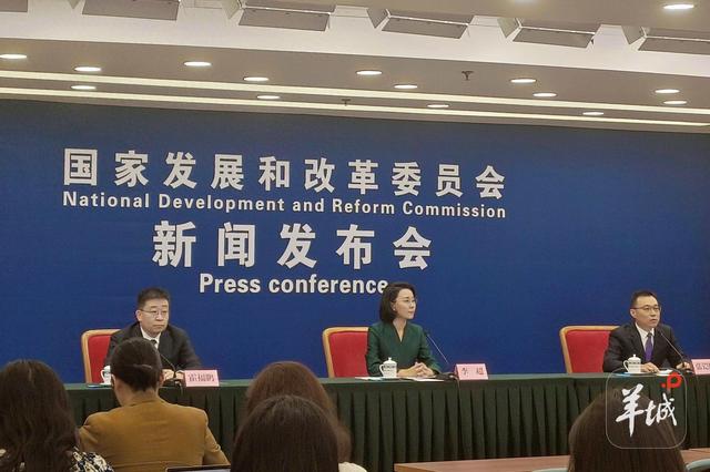 国家发改委：实施“人工智能+”行动，加速未来生活智能化