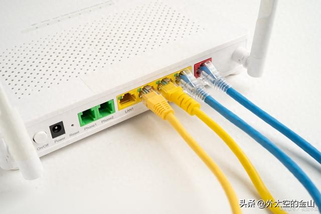 电脑的光猫灯亮多少是正常（光猫上网灯不亮故障解析与解决方案指南）