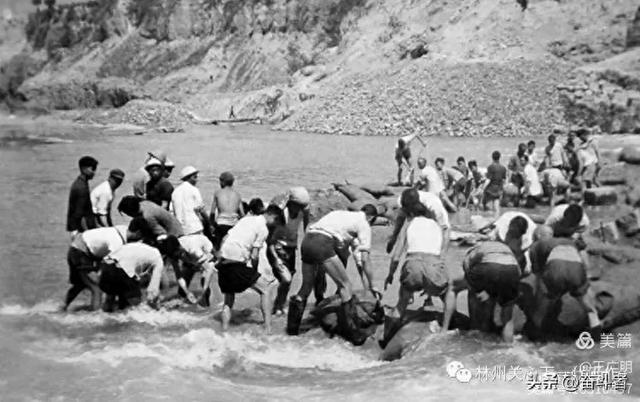 红旗渠拦河坝人墙截流纪实