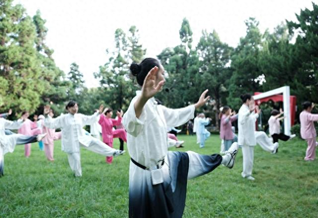 练太极总听“敛气入骨”？搞懂这3点，气不飘劲不散，越练越扎实