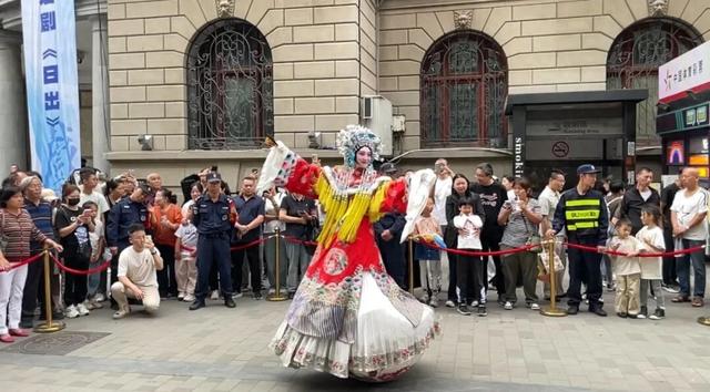 “津韵不倒翁”惊艳回归！传统文化点亮假日文旅