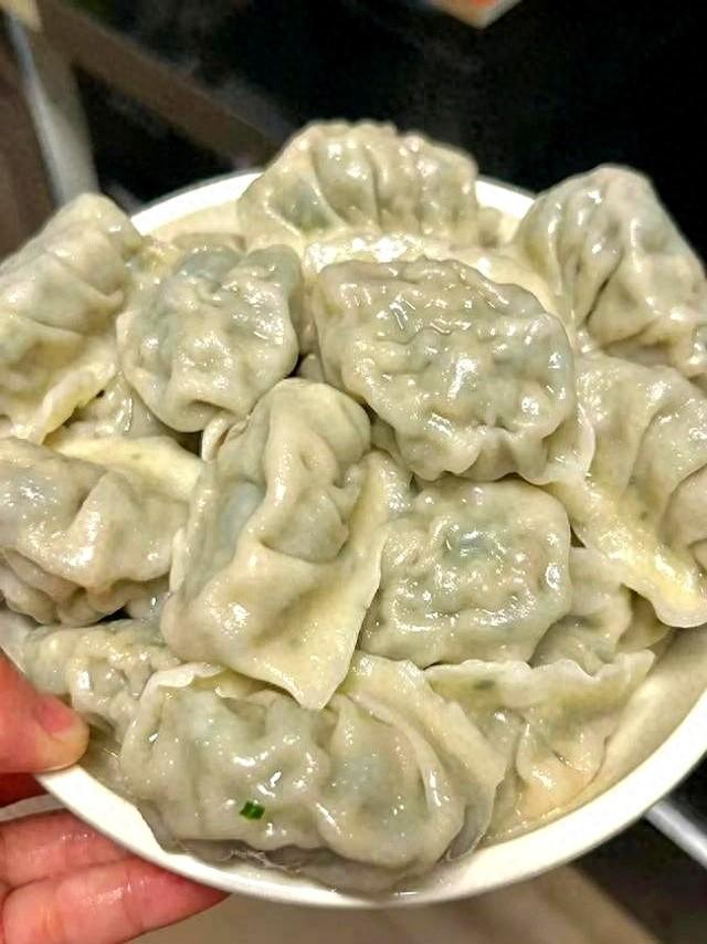 头伏饺子香！这4陷最养4种时令菜入馅鲜，消暑开胃过伏天