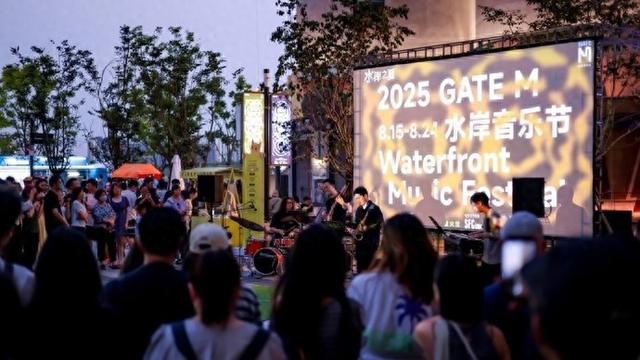 从水岸到露台，从广场到小巷，上海之夏“夜”态万千