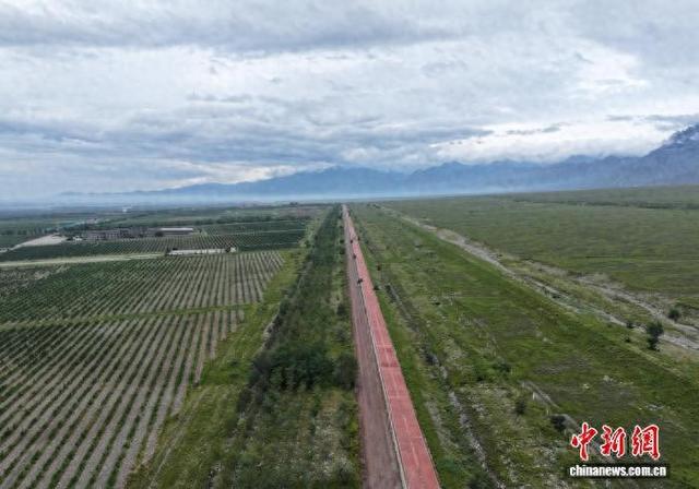 宁夏贺兰山东麓旅游环线项目开工建设