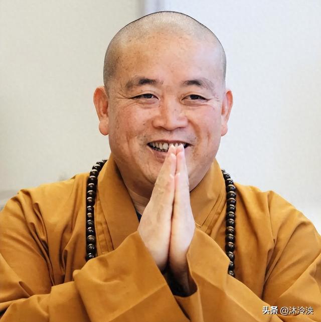 李湘不再隐忍！坦白与释永信真实关系，亲密照的真相终于有了答案