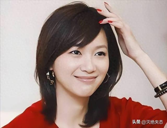 从19岁开始男人不断，半百了还没玩够，“风流才女”徐静蕾现形记