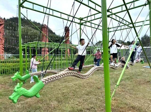 国庆假期 贞丰各景区游客爆棚