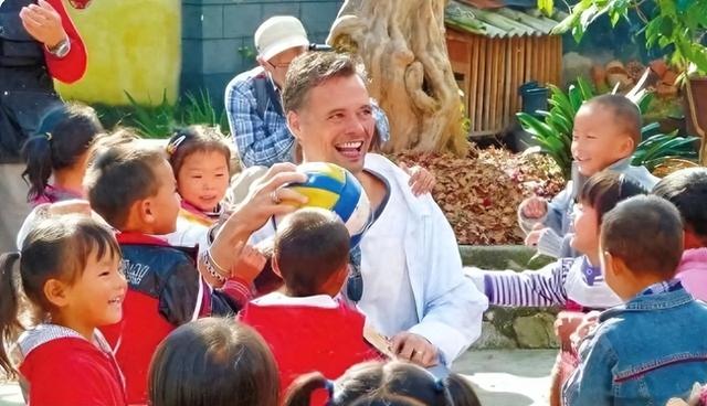 中国又一大省“占领”，超30万老外赖着不走，一座城市立了大功