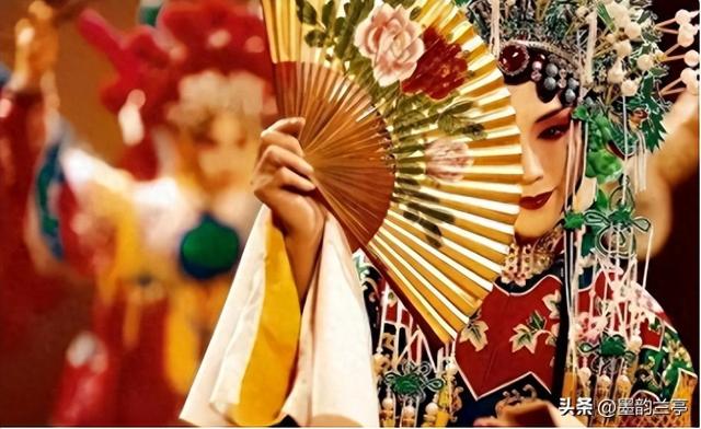 这一次，47岁的“跳梁小丑	”李玉刚	，如今已彻底走上了另一条道路