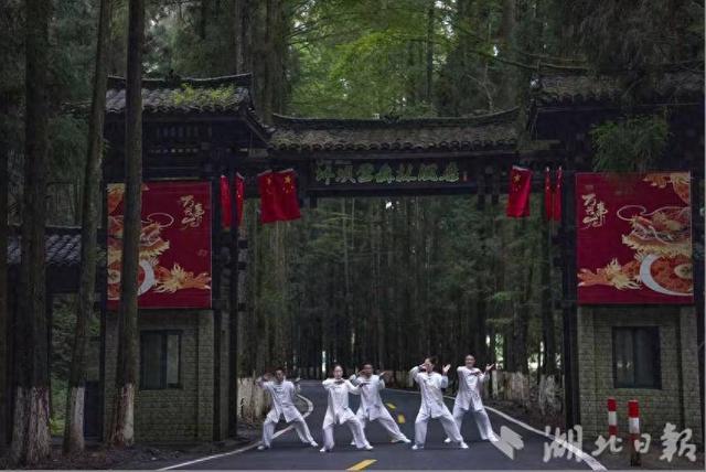 咸丰坪坝营风光