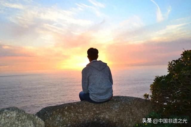 中年人最无声的炫富,你占了几条?