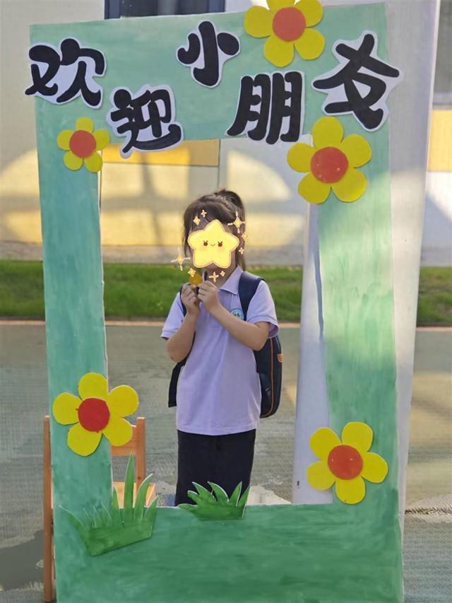 5岁女孩被突然倒下的水泥杆砸中抢救无效去世，当地：多部门已介入调查