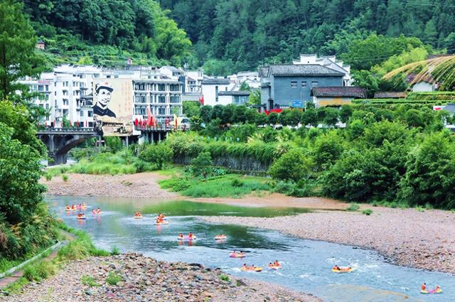 中国工农红军挺进师师部所在地遂昌王村口镇：乌溪江畔，红色古镇风情多