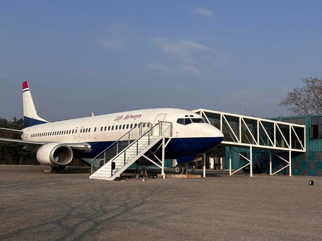 曾火爆武汉的飞机餐厅变身营地回归，日客流超200人，武汉70岁以上老人可免费参观