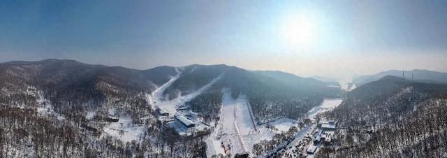 玉泉狩猎场·鹿鸣谷滑雪场焕新升级！金代皇家围场“变身”现代冰雪度假胜地