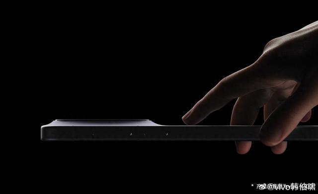 vivo X300系列局部特写公布，突破性采用超厚一体式冷雕技术