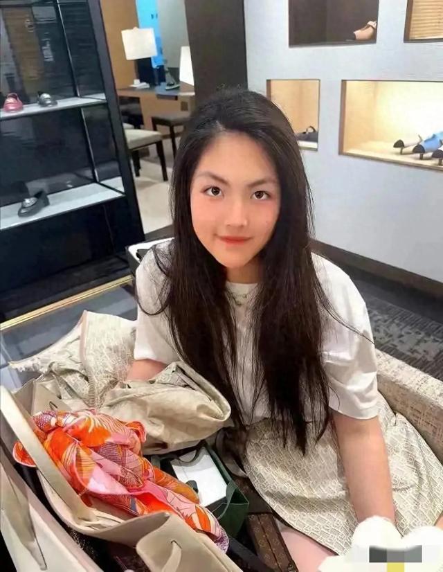 李湘在平台晒自家北京小院，大到让网友以为是景区
