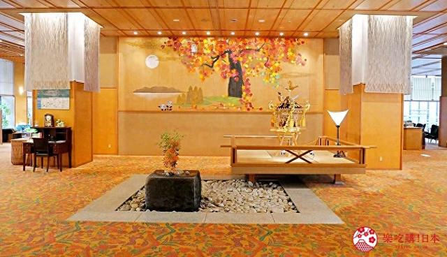 札幌近郊温泉旅馆推荐「定山溪花红叶」：贵宾厅内免费吃喝