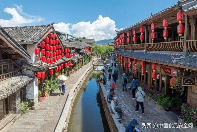 “散客要交50元才能进丽江古城”，新规首日丽江古管局回应：古城没有围墙，散客自由进出