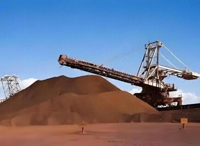 出大事了	，美俄同时警告日本，中国对日本打出王牌，高市开始急了