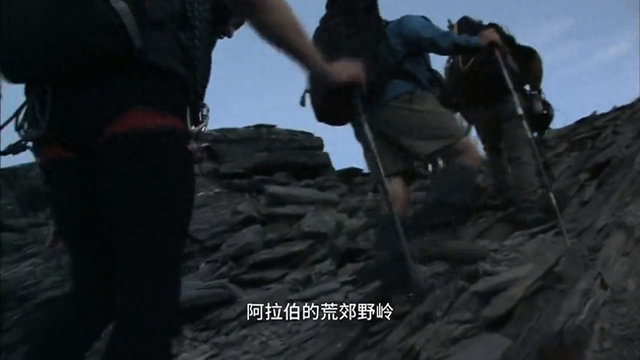 怪兽摸奥特曼的（国外网友抓到哥布林中国拍到奥特曼里的怪兽揭开事情的真相）