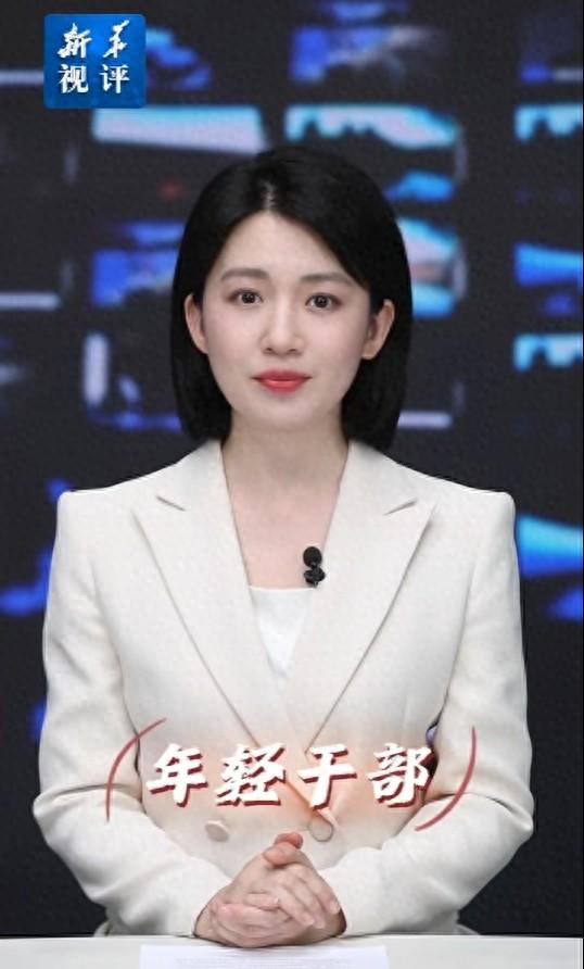有的年轻干部热衷搞“自我设计”，内心早早拟定“升迁时间表”，整天眼睛盯着位子、盘算步子、钻营门子！