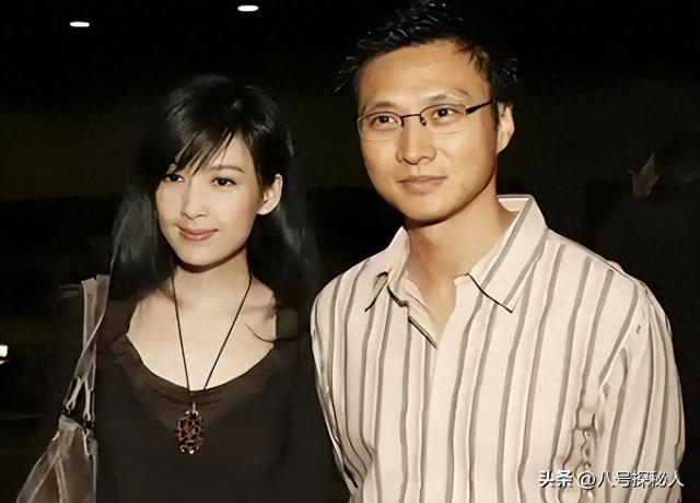 被戴8次绿帽子，3次被捉奸在床，这就是我们“玉女”守卫的爱情？