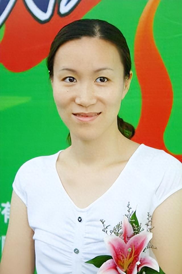 羽坛名宿葛菲：父亲早逝亲情有泪，退役结婚后人生现状怎样？