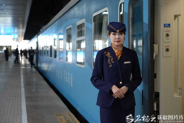 祝福新疆更美好丨他们来新疆寻“美”