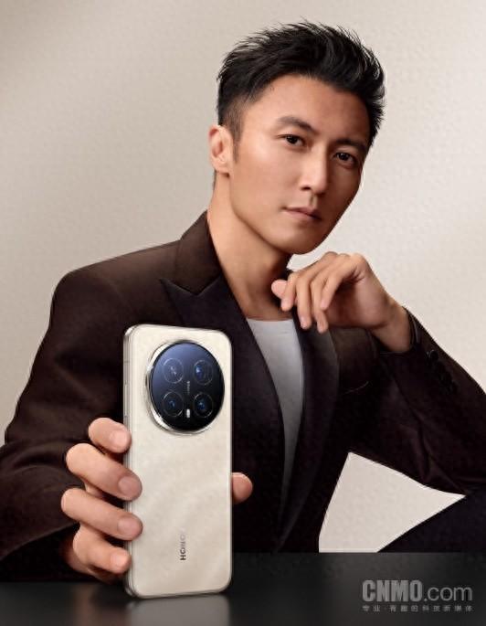 AI赋能硬件！荣耀宣布Magic8系列拥有“八大行业领先”