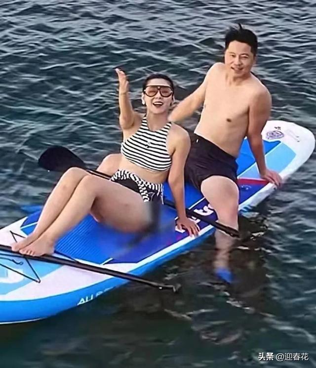王雷夫妇回大连过七夕！39岁李小萌比老公腿粗，海上划浆板太浪漫