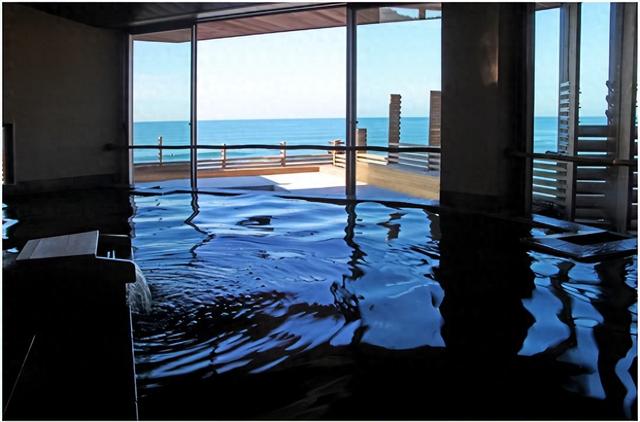 日本逃出温泉2攻略（中国游客倒2公升沐浴乳进温泉池日本业者怒发公告）