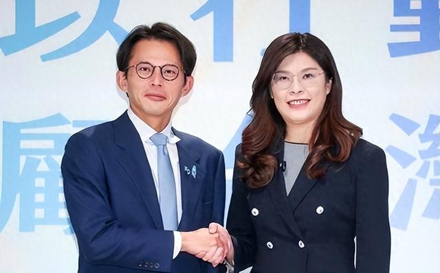 在中日关系敏感时期，他竟然率团赴日访问，为了刷存在感毫无底线