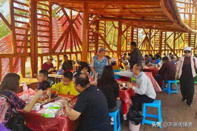 尉犁县美食为罗布人村寨5A创建“拉人气”