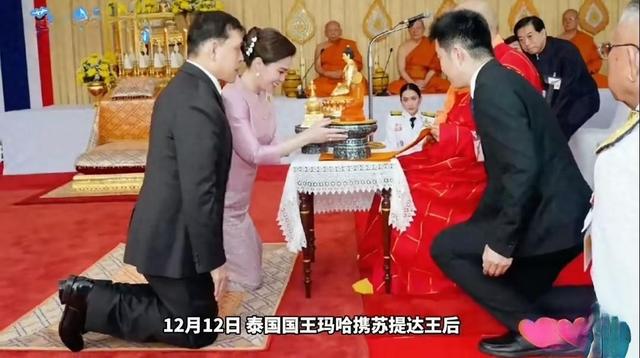 泰王访灵光寺，跪拜高僧显虔诚。