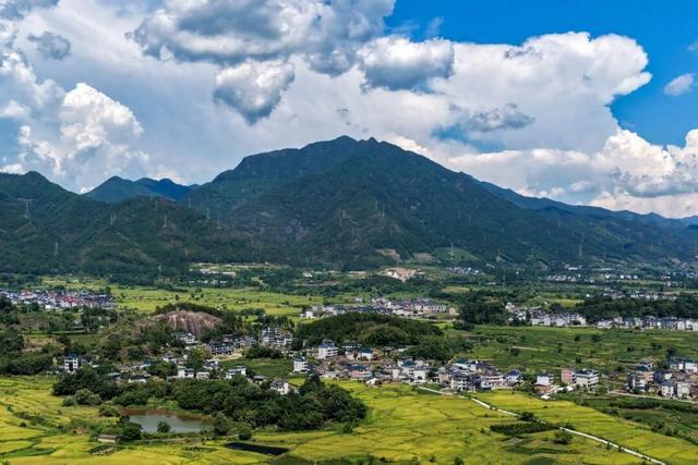逛古村，喝咖啡，高端的度假就是这么朴实无华