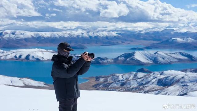 李现重装挑战海拔4700米库拉岗日雪山徒步线，途中帐篷杆连接件丢失，表示“哥的人生哥自己掌握”