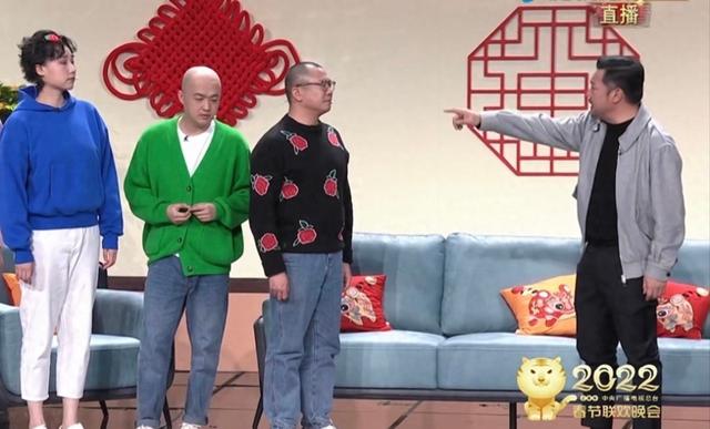 包贝尔个人资料简介及（春晚明星包贝尔从小父母离异）
