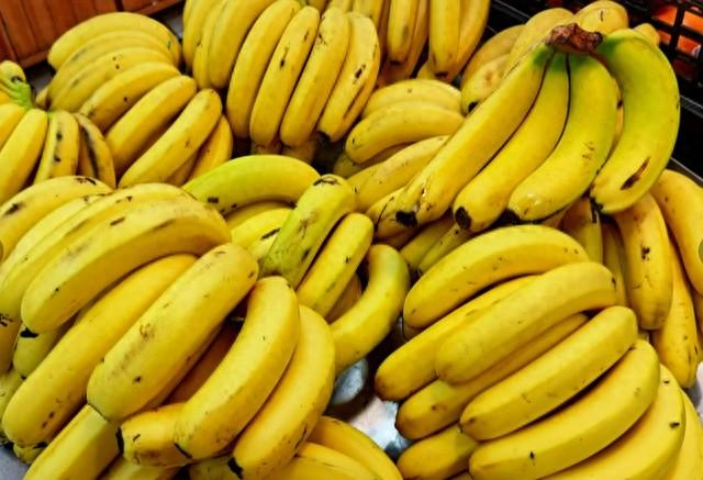 香蕉再次引发关注！医生发现：运动后吃香蕉时，有这5个恢复好处