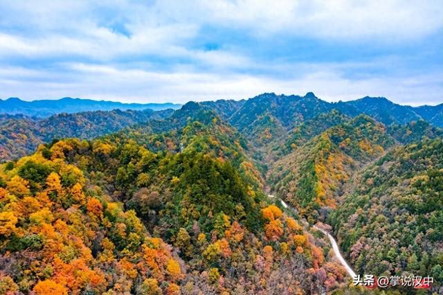 2025中国汉中黎坪第十三届炫彩红叶季盛大启幕