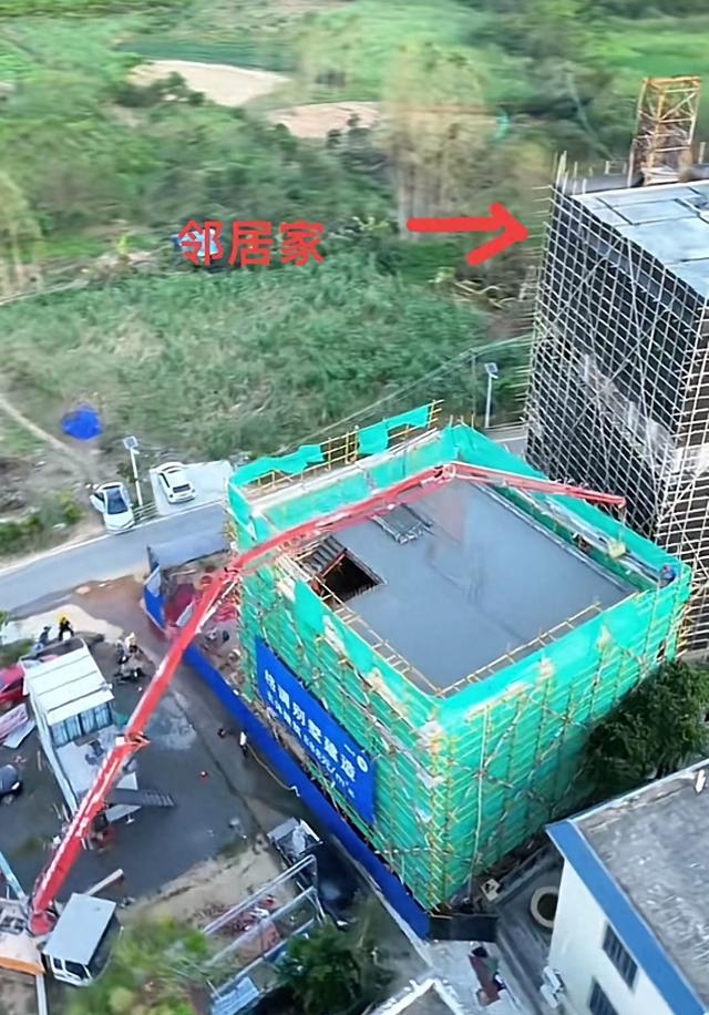 全红婵邻居神操作：冠军家盖三层，他家盖六层
