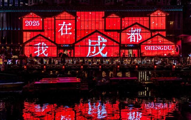 租车自驾成“新主角” 成都位居租车热门城市Top1