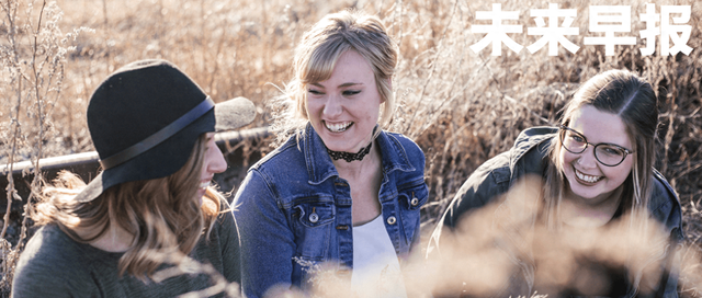 早报｜曝iPhone换代周期大改：或一年发布 6 款新机/雷军连发多条微博回应质疑/Android 微信更新聊天备份至 U 盘