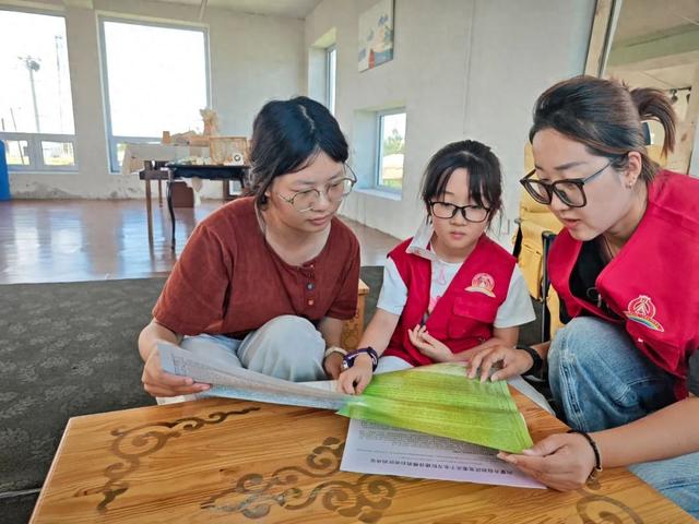 铸牢中华民族共同体意识｜民族团结进步创建志愿服务活动进景区