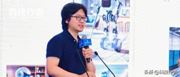 对话王潜:具身模型不是语言模型的延伸,机器人ChatGPT时刻需3-5年