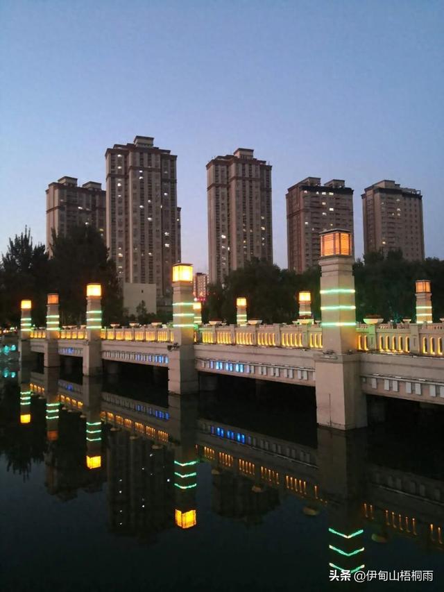 新疆之行（十）：越夜越美丽 博乐再会