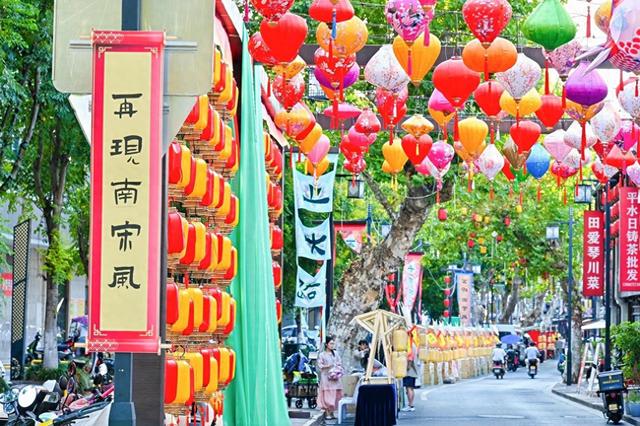 越城古街“南宋烟火集” 沉浸式文旅体验点靓古城夜经济
